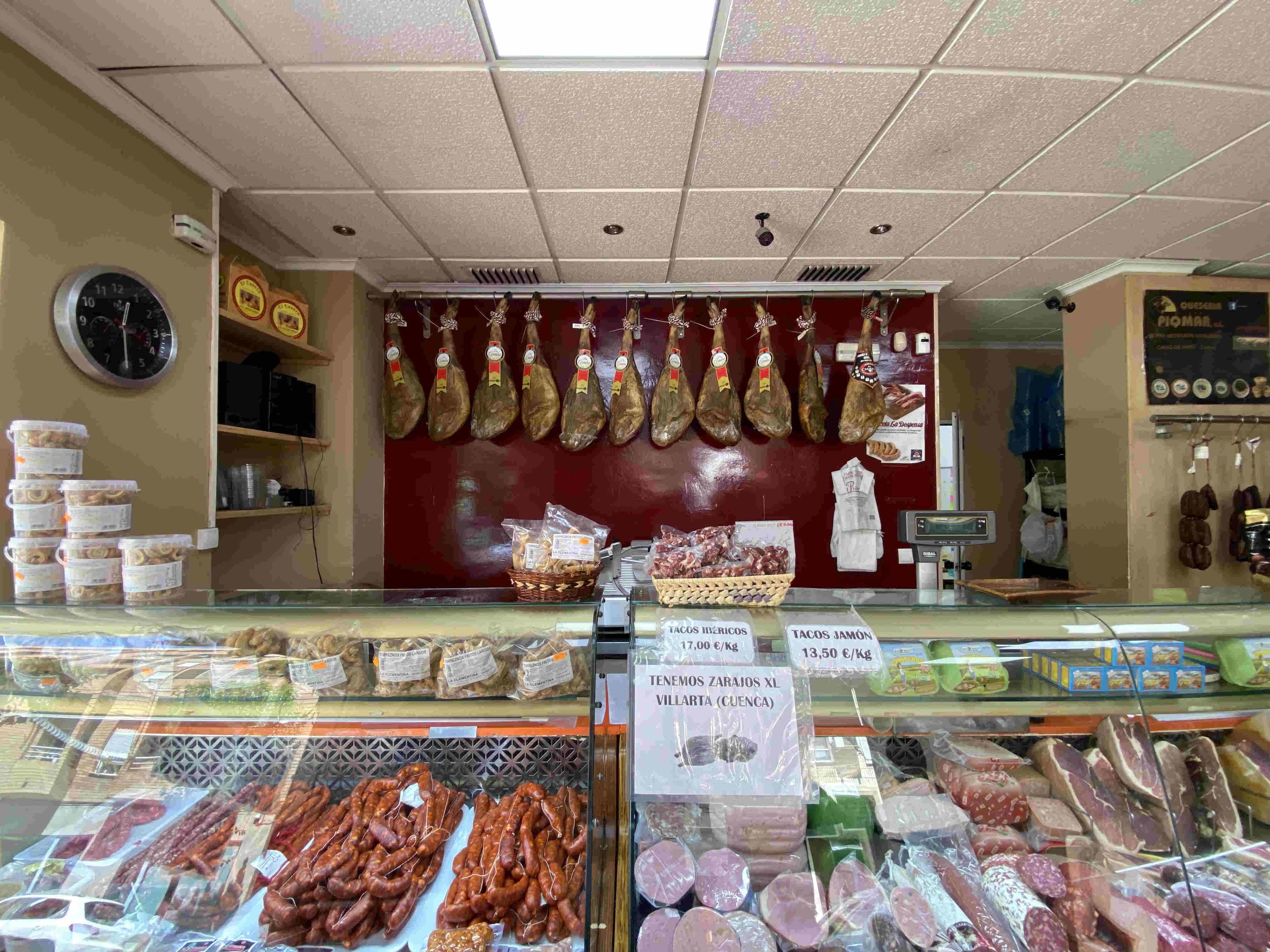 charcuteria interior